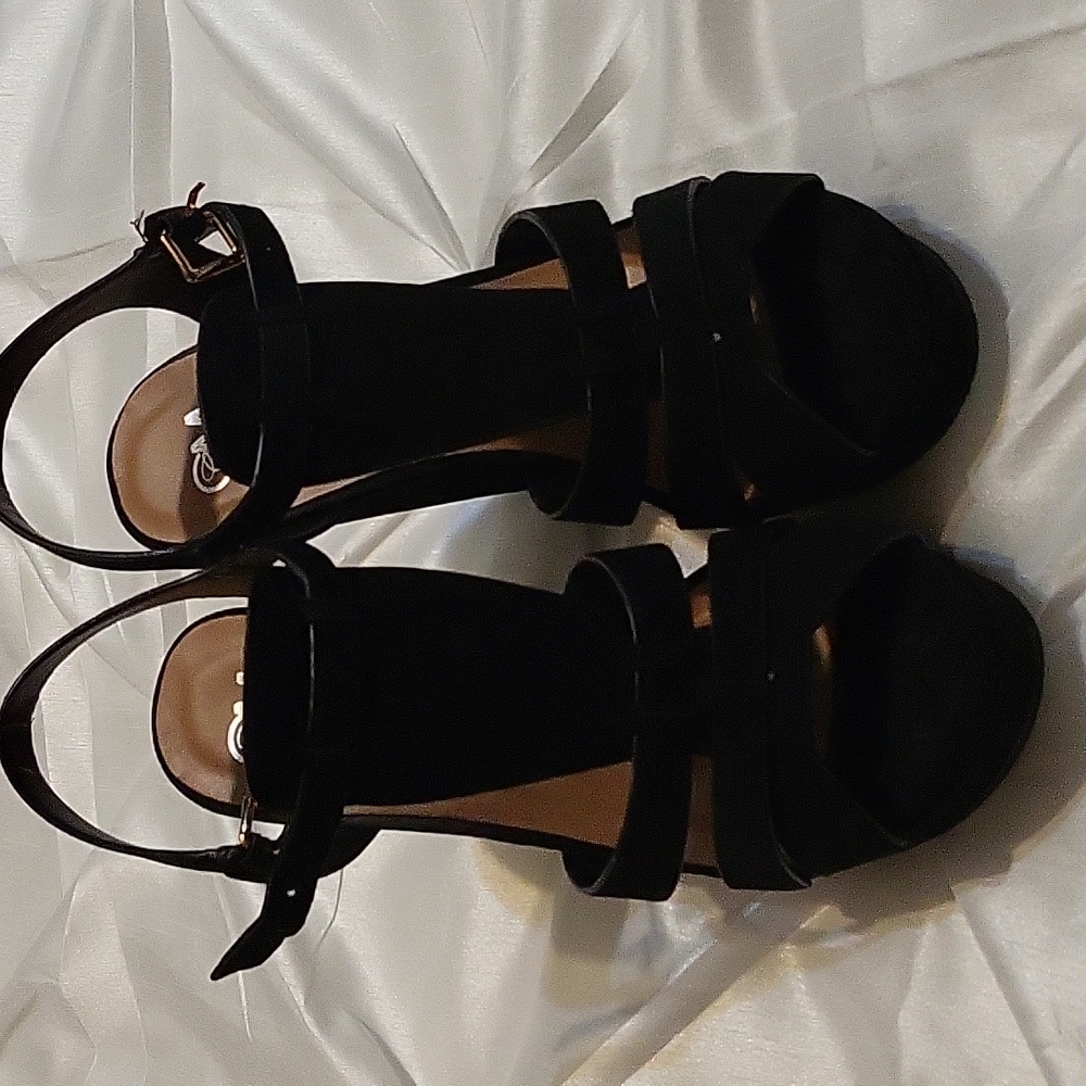 Black wedge sandals